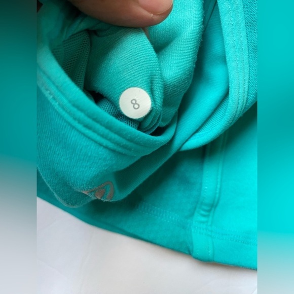 Lululemon turquoise racerback built in bra women’s Size 8 - Picture 7 of 7